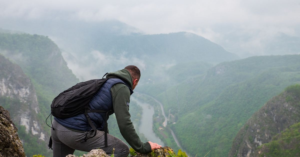 Vaeltaja vuoristossa