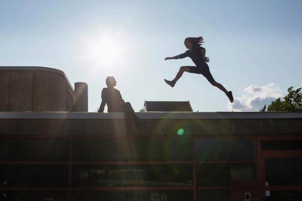 advertoriaali_opetushallitus_pääkuva_parkour_kuvaaja_anni_koponen