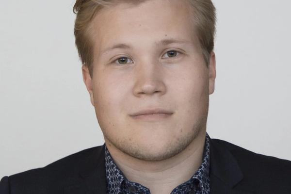 Tuomas-aho-kolumnikuva