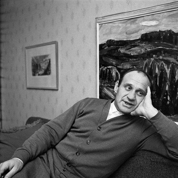 analyysi_väinö linna_pääkuva