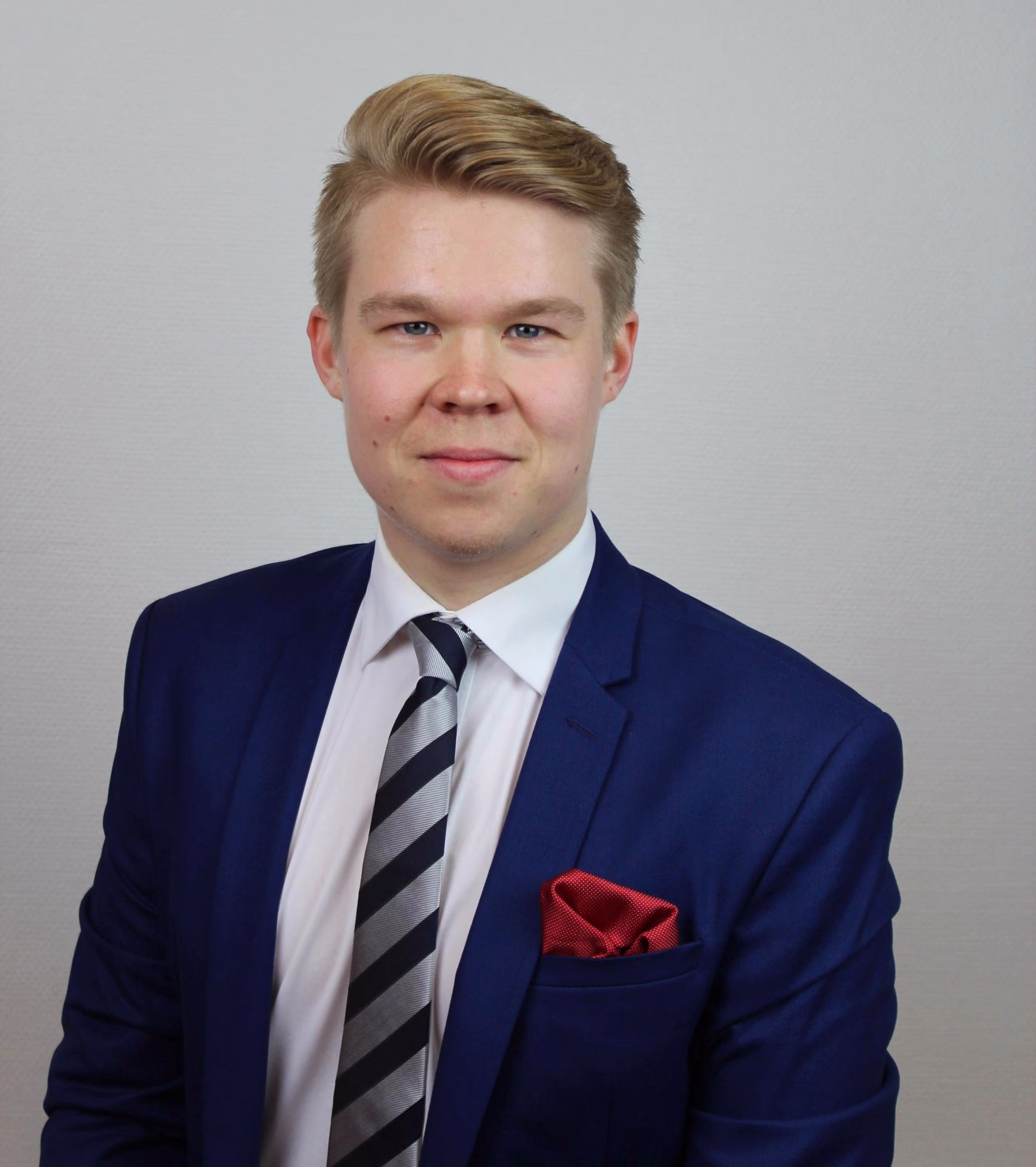 Pääkirjoitus: Oikea tyyppi oikeisiin hommiin