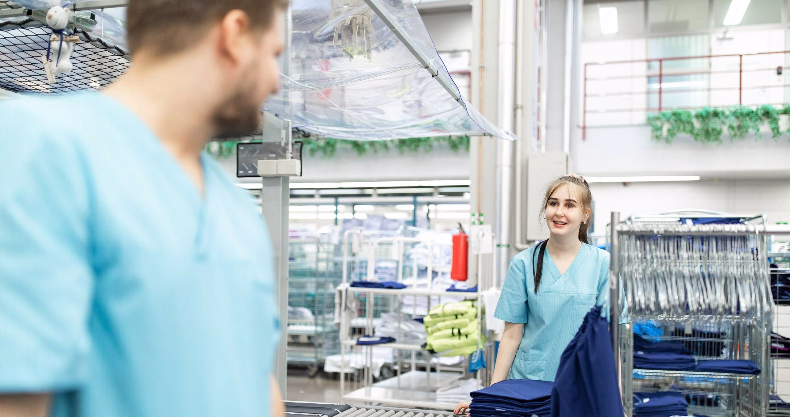 Puro Tekstiilihuoltopalvelut tarjoaa monipuolisia ja merkityksellisiä työpaikkoja fyysistä tekemistä pelkäämättömälle